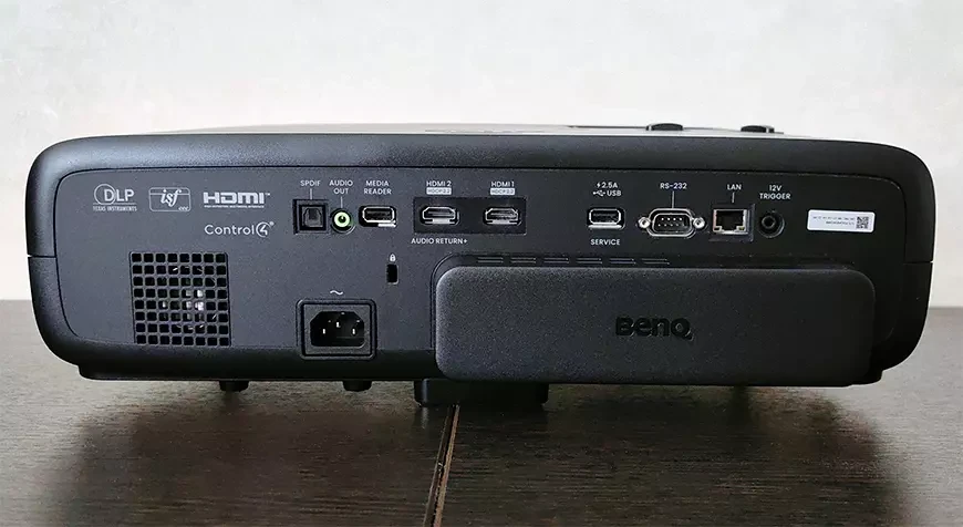 Видеопроектор для домашнего кинотеатра BenQ W4000i