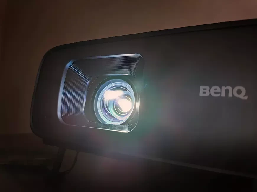 Видеопроектор для домашнего кинотеатра BenQ W4000i