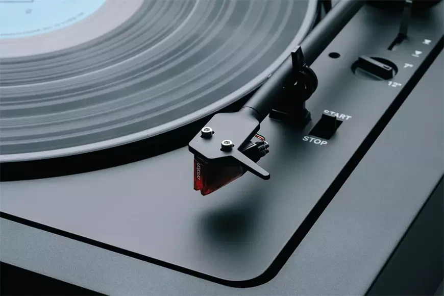 Автоматический проигрыватель грампластинок Pro-Ject A2 уже в России