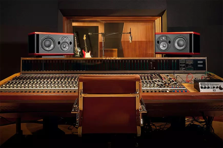   Студийные мониторы Focal Trio6 ST6