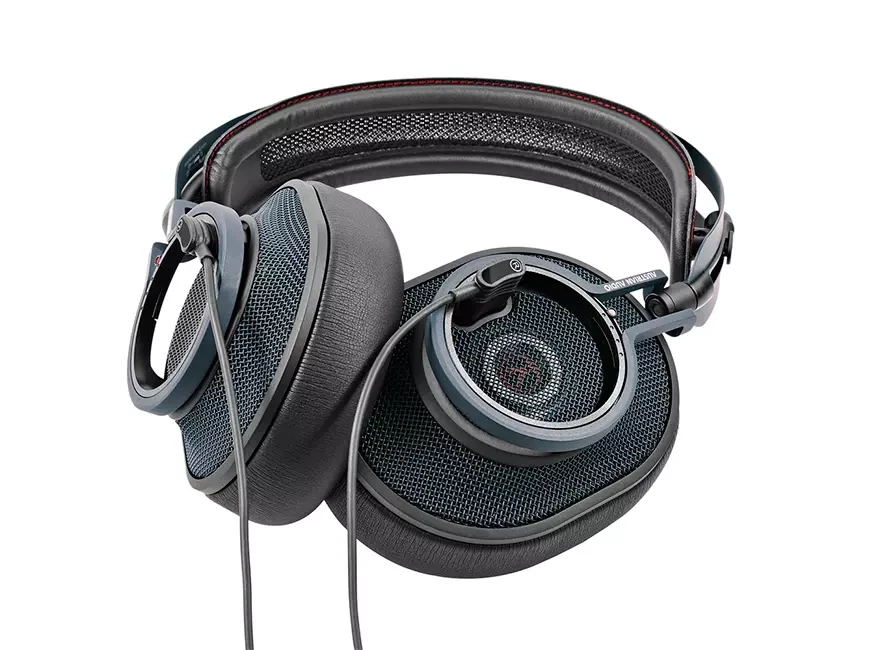 Референсные накладные наушники Austrian Audio The Composer