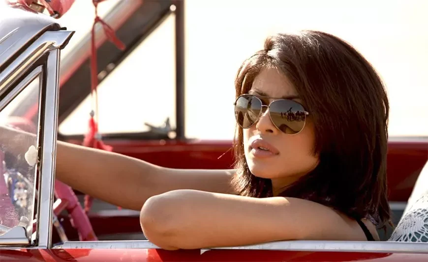 4. Незнакомец и незнакомка / Anjaana Anjaani (2010)