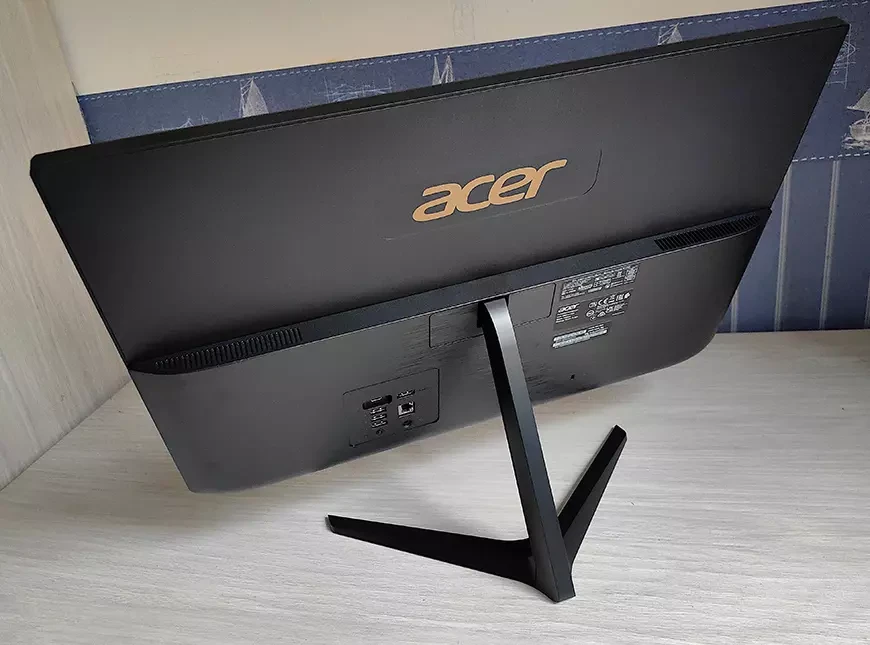 Моноблочный компьютер Acer Aspire C24-1800