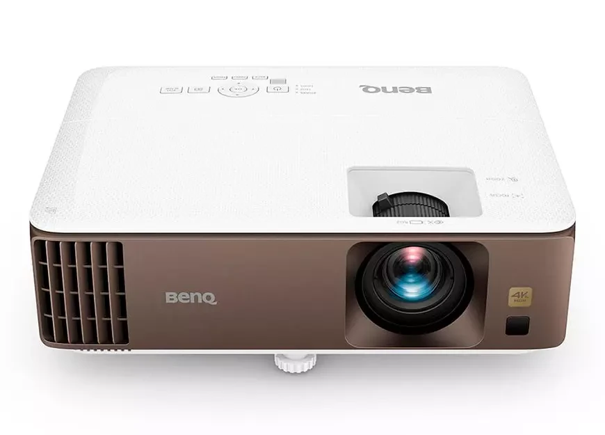 BenQ W1800 – идём в кино, не выходя из дома