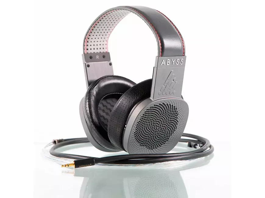 10. Наушники - Abyss Diana TC