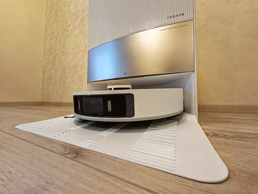 Полностью автоматический робот-пылесос DreameBot L20 Ultra Complete