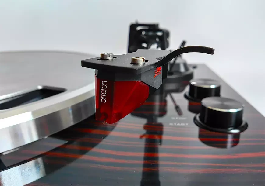 Проигрыватель виниловых пластинок Lenco LBT-345WA