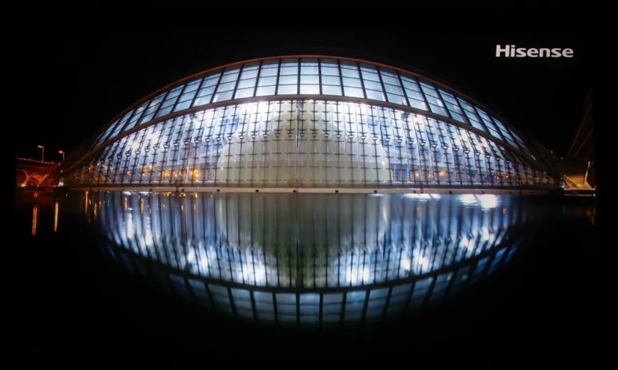 Лазерный 4K DLP-видеопроектор Hisense Laser Mini Projector C1