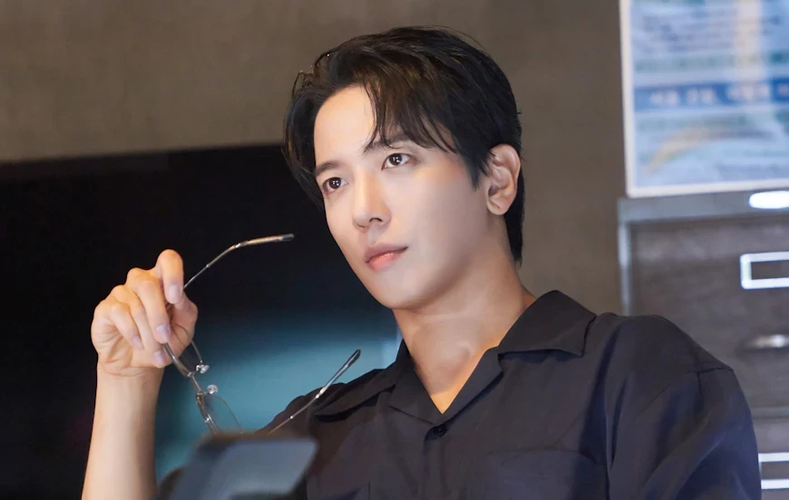 43. Мозговой штурм / Dunoe gongjo (2023)