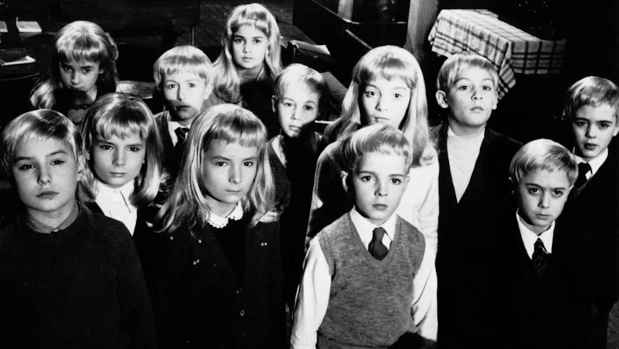 6. Деревня проклятых / Village of the Damned (1960)