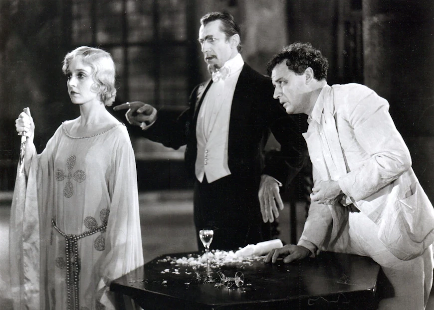 2.	Белый зомби / White Zombie (1932)