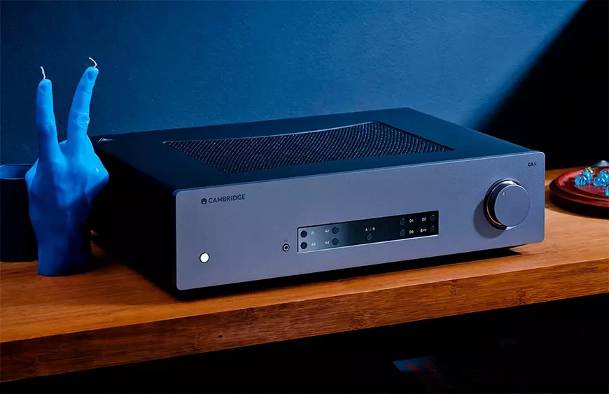 Интегральный стереоусилитель Cambridge Audio CXA81 mk II