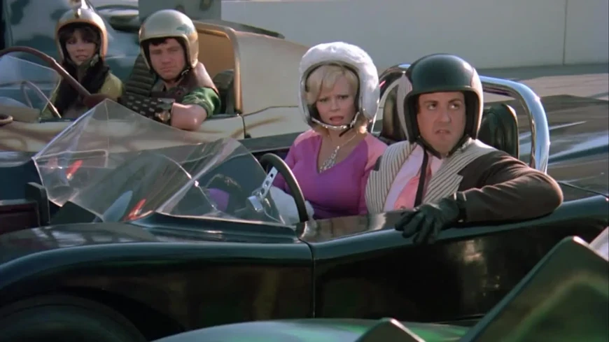 12.	Смертельные гонки 2000 года / Death Race 2000 (1975)