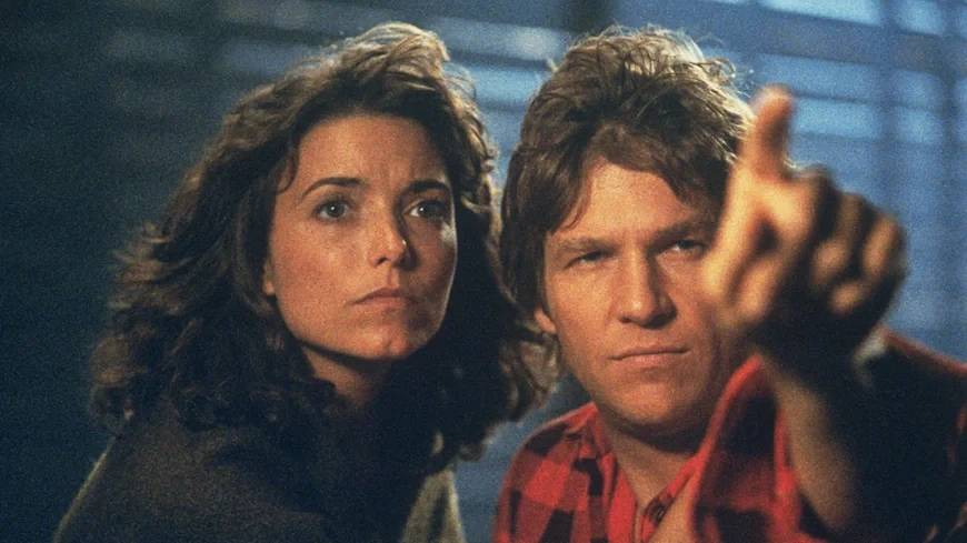 25.	Человек со звезды / Starman (1984)