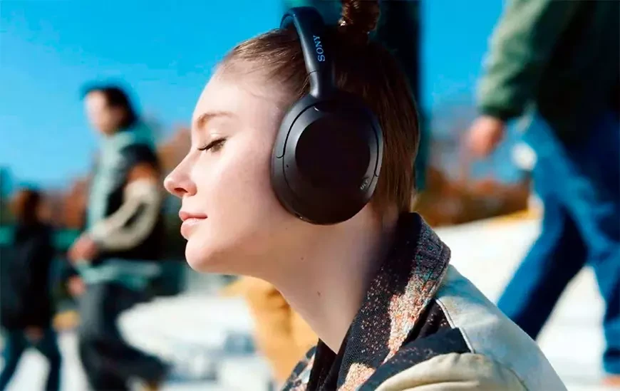 Беспроводные наушники Sony ULT WEAR