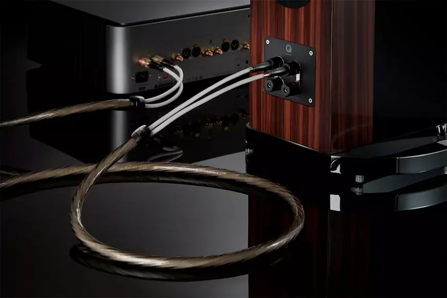 &nbsp; Акустические кабели QED Supremus Zr