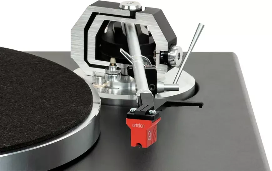 Проигрыватель виниловых пластинок Rekkord M600