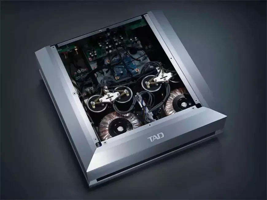 Стереофонический усилитель мощности TAD Labs TAD-M1000TX