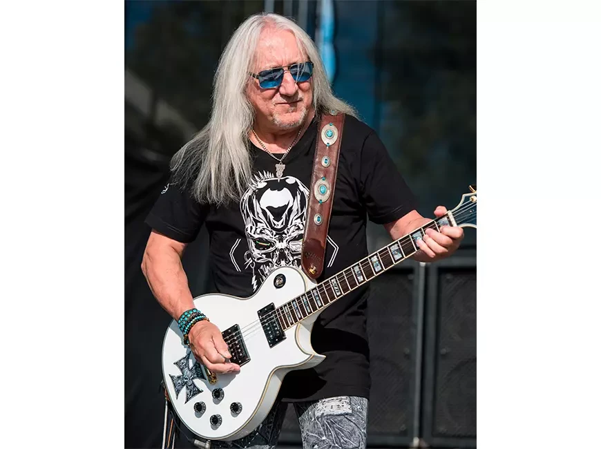 Мик Бокс (Mick Box)