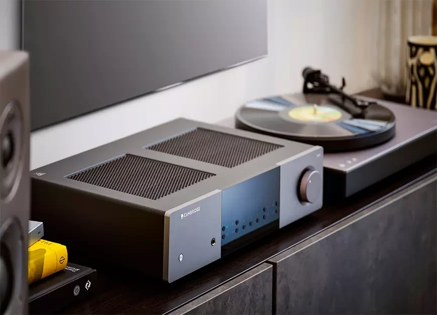 Интегральный стереоусилитель Cambridge Audio EXA100