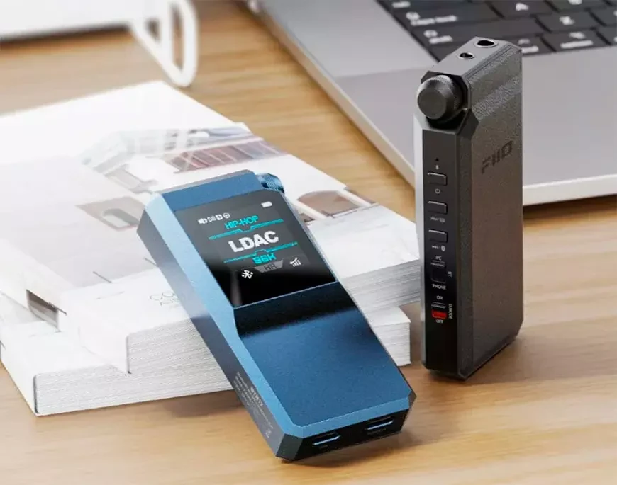 Портативный ЦАП/усилитель для наушников FiiO BTR17