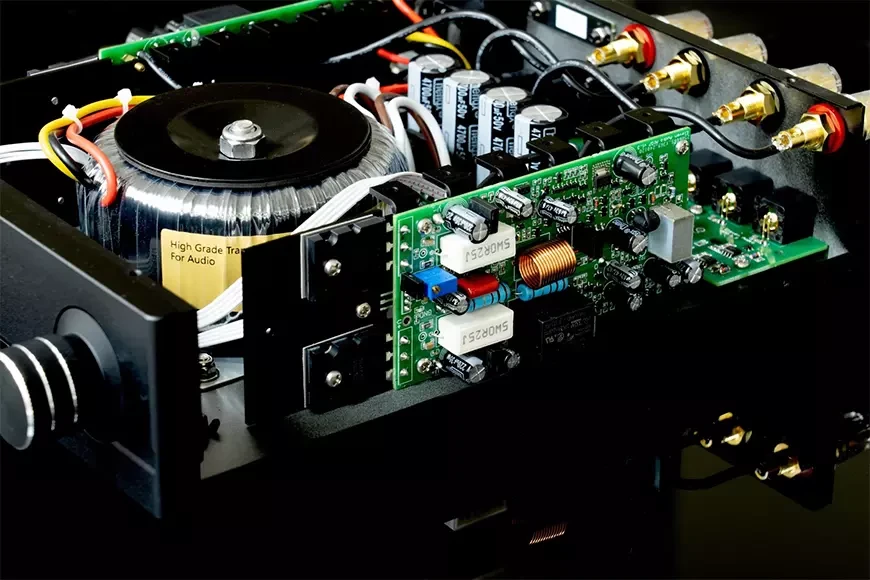 Интегральный усилитель Eleven Audio A390