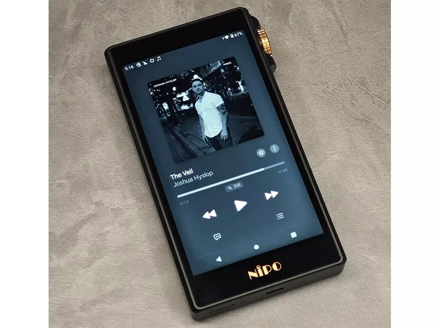 Портативный проигрыватель NiPO N2