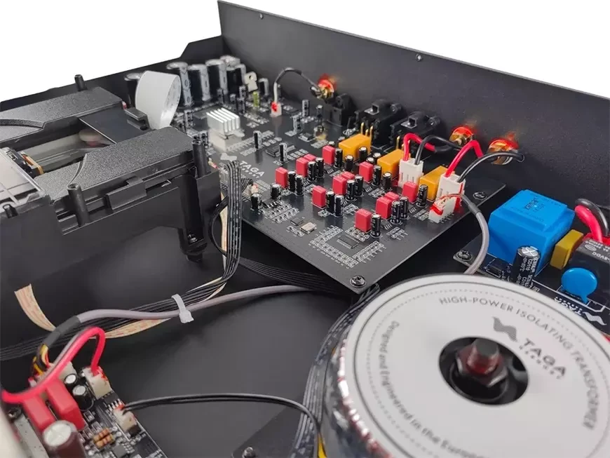 Проигрыватель компакт-дисков Taga Harmony TCD-70T