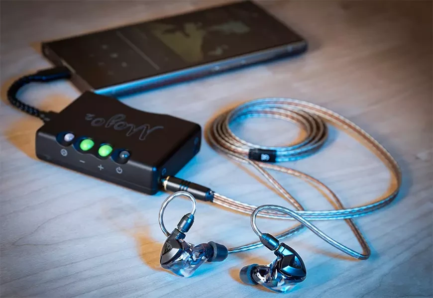 Внутриканальные наушники Campfire Audio Clara