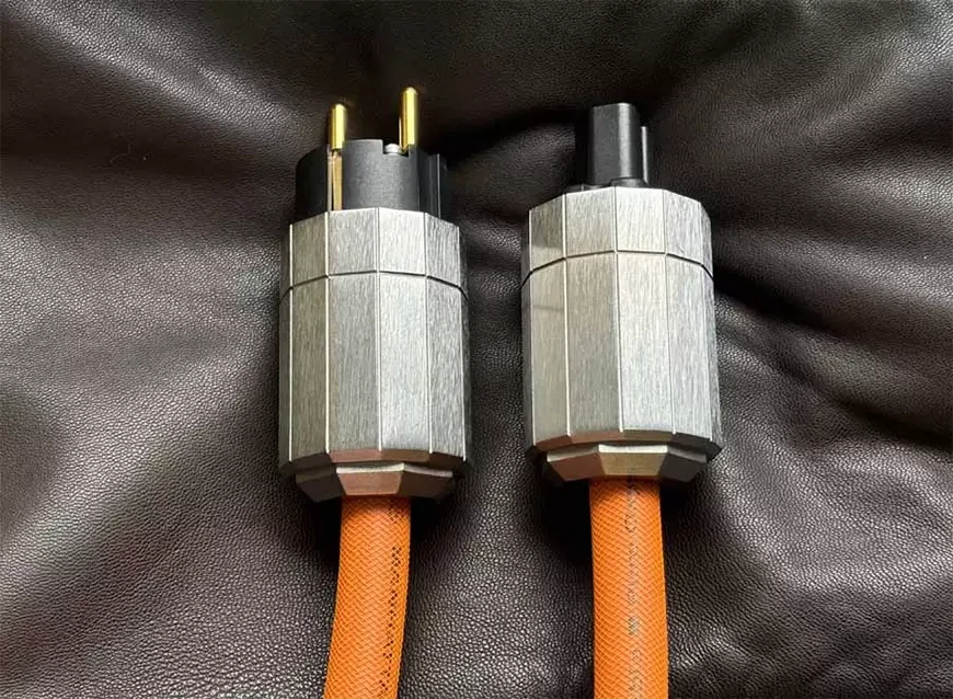 Силовой кабель DM Connect Manhattan M1