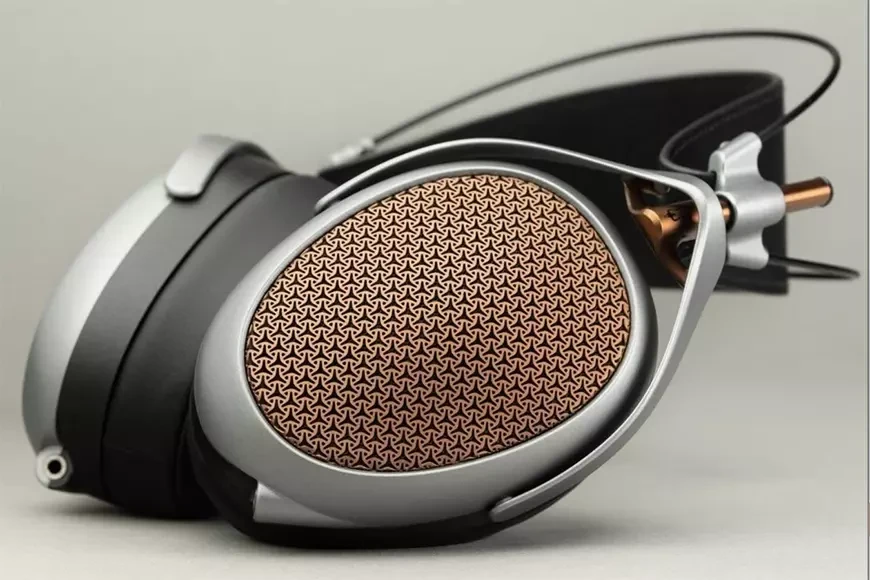 Meze Poet – планарные магнитостатические накладные наушники