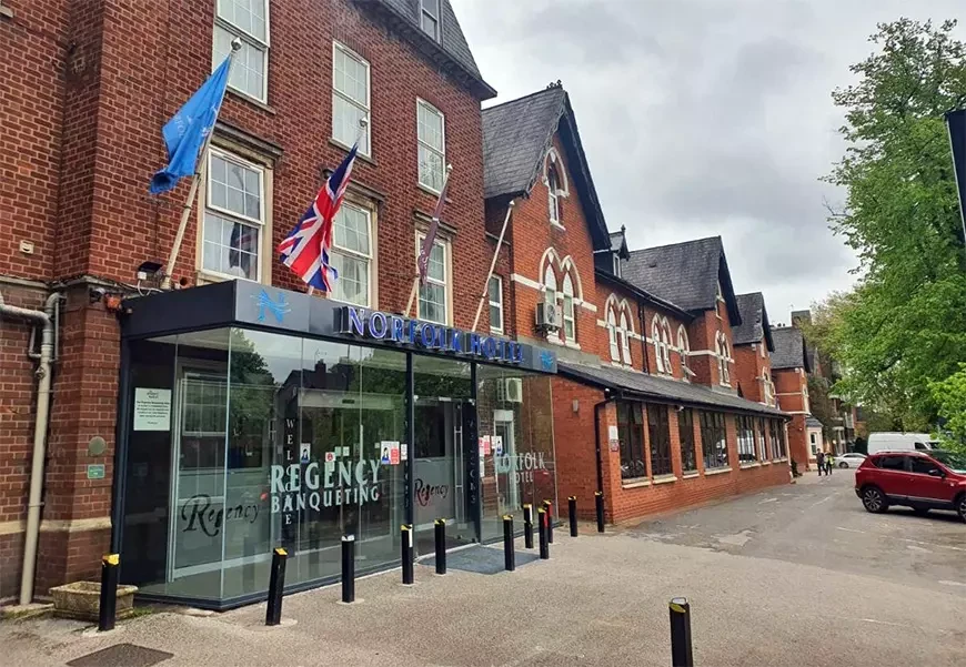 Трёхзвездочный отель Apollo Hotel на Hagley Road