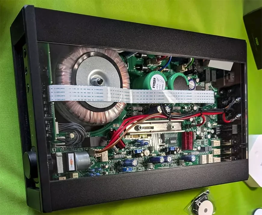 Интегральный усилитель Rega Brio Mk7