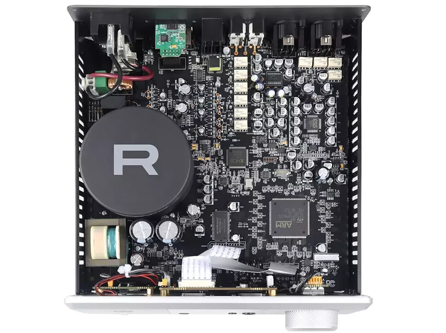 Усилитель для наушников Rotel DX-3