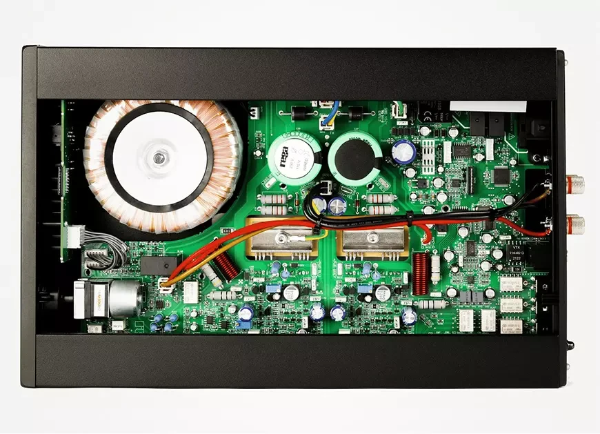 Интегральный усилитель Rega Brio Mk7