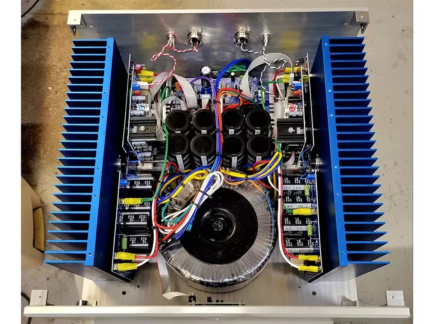 ModWright KWA 300 – стереофонический транзисторный усилитель мощности