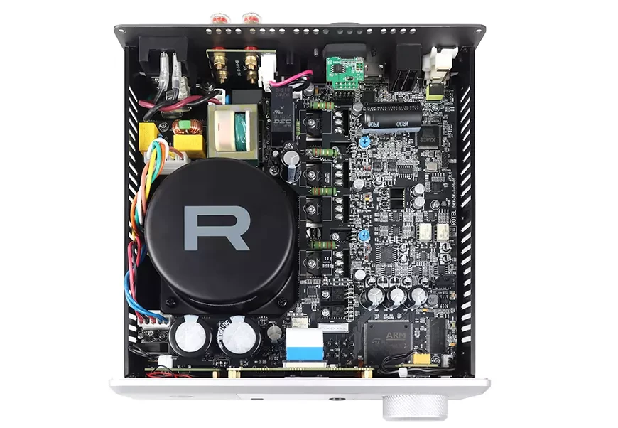 Интегральный стереофонический усилитель Rotel DX-5