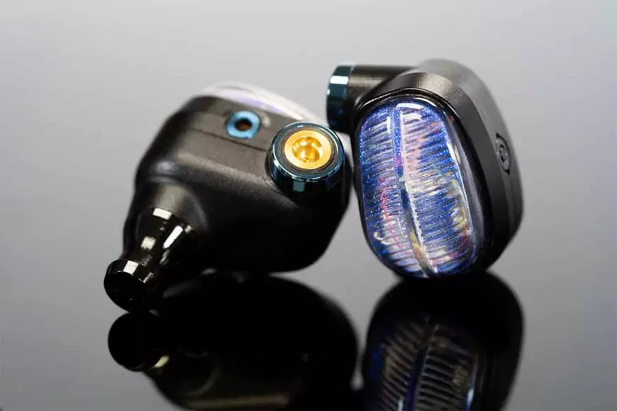 Campfire Audio Alien Brain – внутриканальные наушники с излучателями двух типов