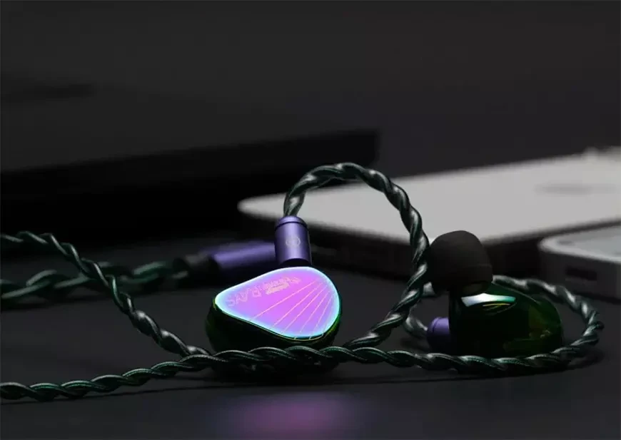 Внутриканальные игровые наушники Moondrop Rays