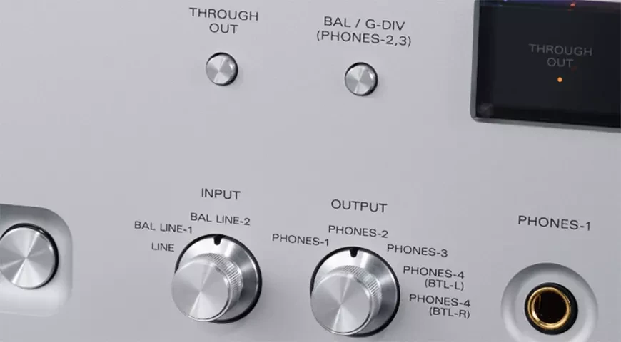 Усилитель для наушников Luxman P-100 Centennial