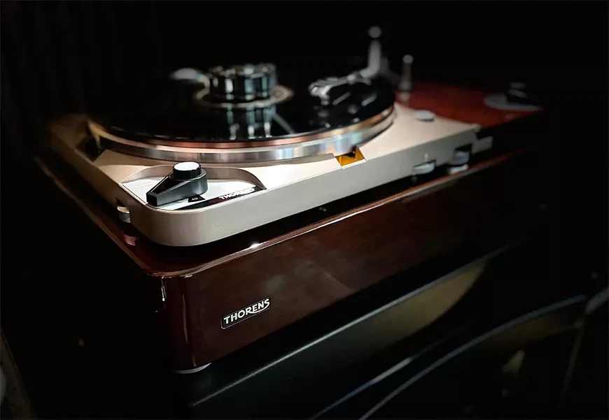 Проигрыватель виниловых пластинок Thorens TD 124 DD Exclusive