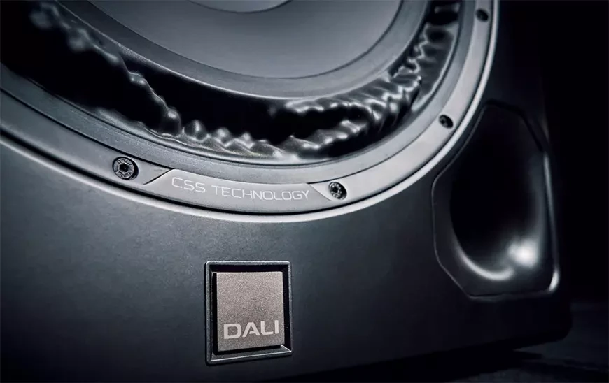 Активный сабвуфер DALI V-16 F