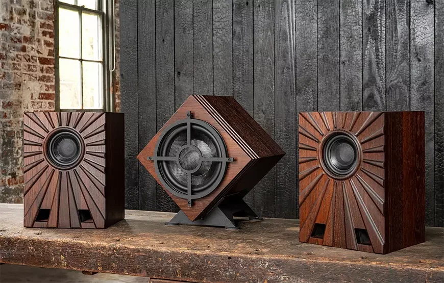 Полочные акустические системы Fleetwood Sound Helios и активный сабвуфер Fleetwood Sound Fundamental Subwoofer