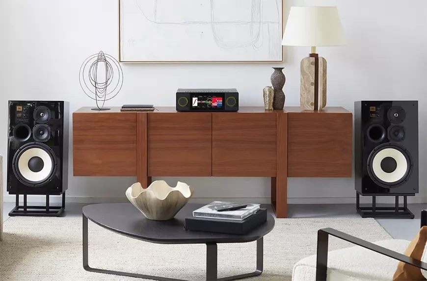 Стримеры Arcam Radia теперь поддерживают Qobuz Connect