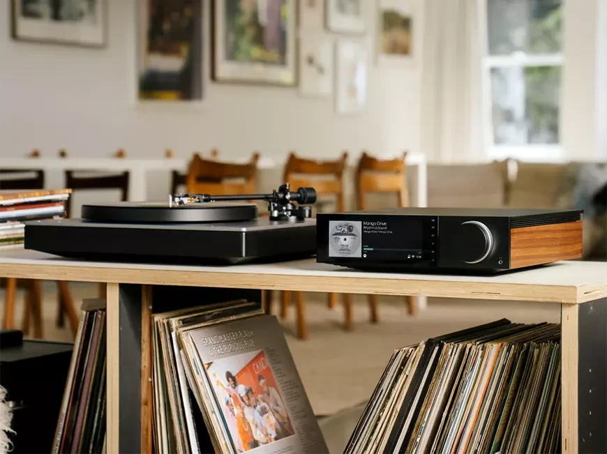 Сетевой интегральный усилитель Cambridge Audio EVO 150 SE