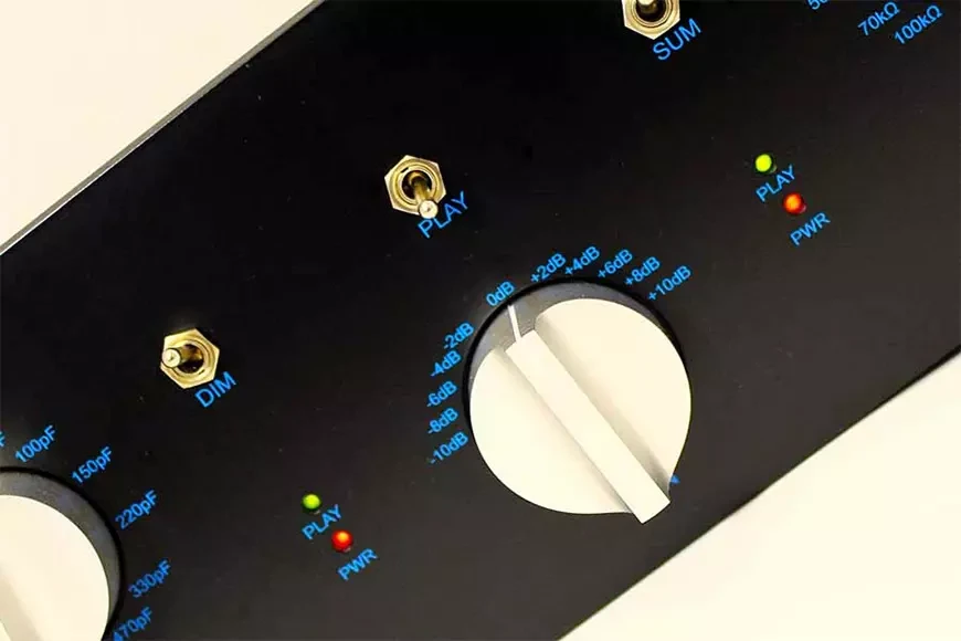 MM/MC-фонокорректор Music First Audio LP 103 LCR