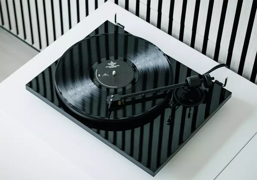 Проигрыватель виниловых пластинок Pro-Ject E1.2