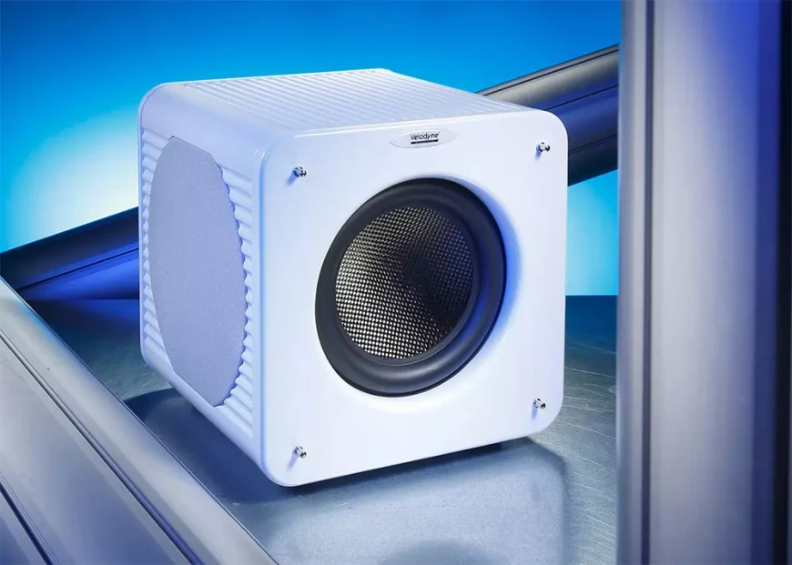 Velodyne Acoustics выбирает белый цвет