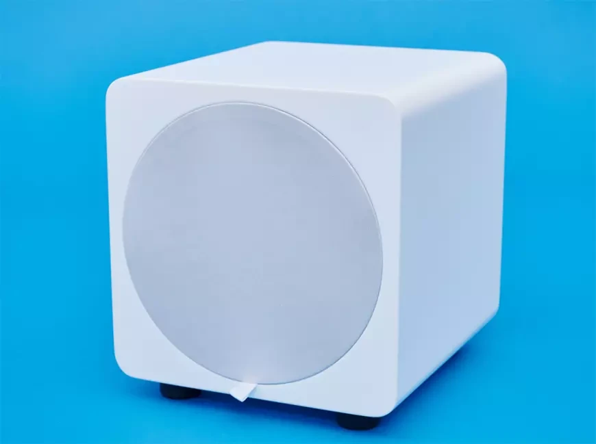 Velodyne Acoustics выбирает белый цвет