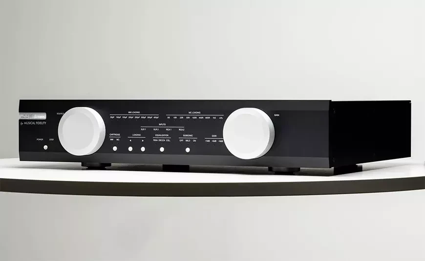 MM/MC-фонокорректор Musical Fidelity M8x Vinyl